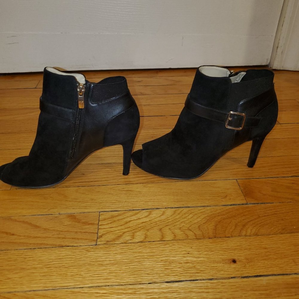 Marc Fisher Black open-toe booties - Picture 2 of 8